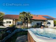 Maison à CONTAMINE-SARZIN