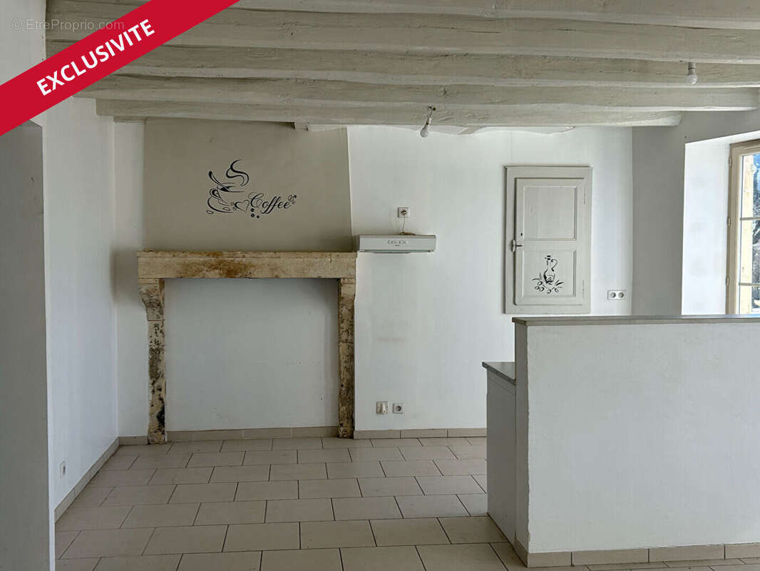 Maison à CHAMPNIERS