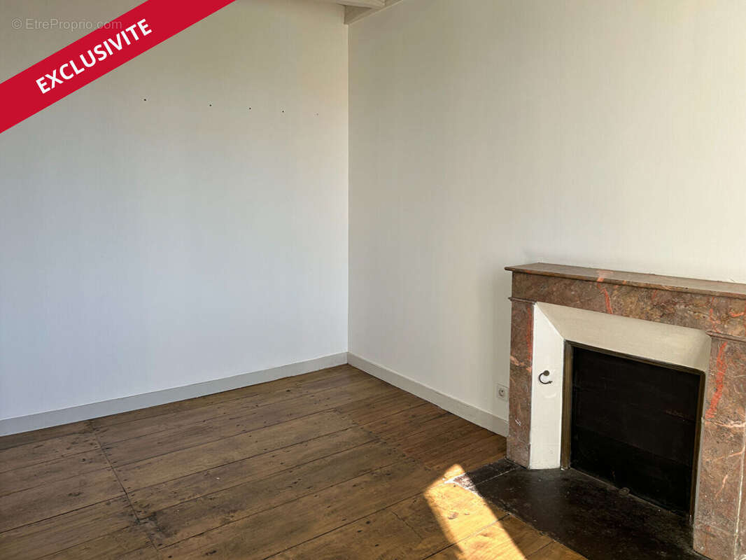 Maison à CHAMPNIERS