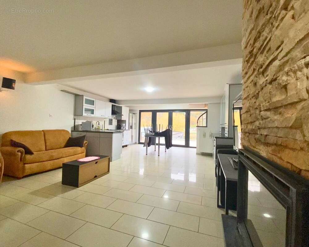 Appartement à CHOOZ