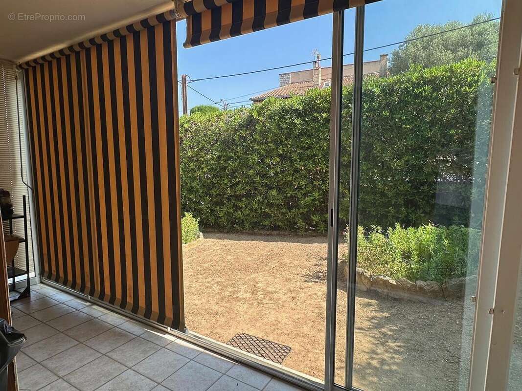 Appartement à SIX-FOURS-LES-PLAGES