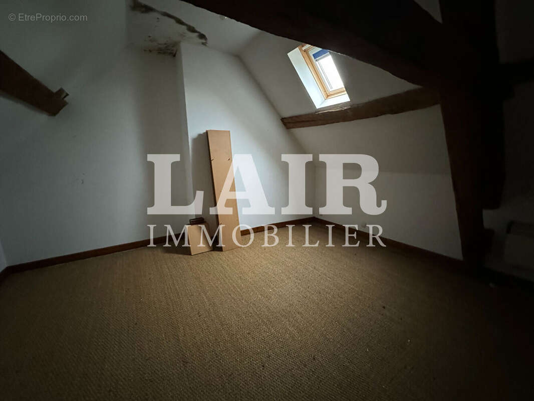 Maison à MOULINS-LA-MARCHE