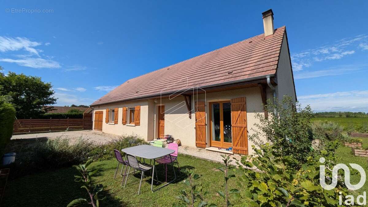 Photo 2 - Maison à BESSEY-LES-CITEAUX