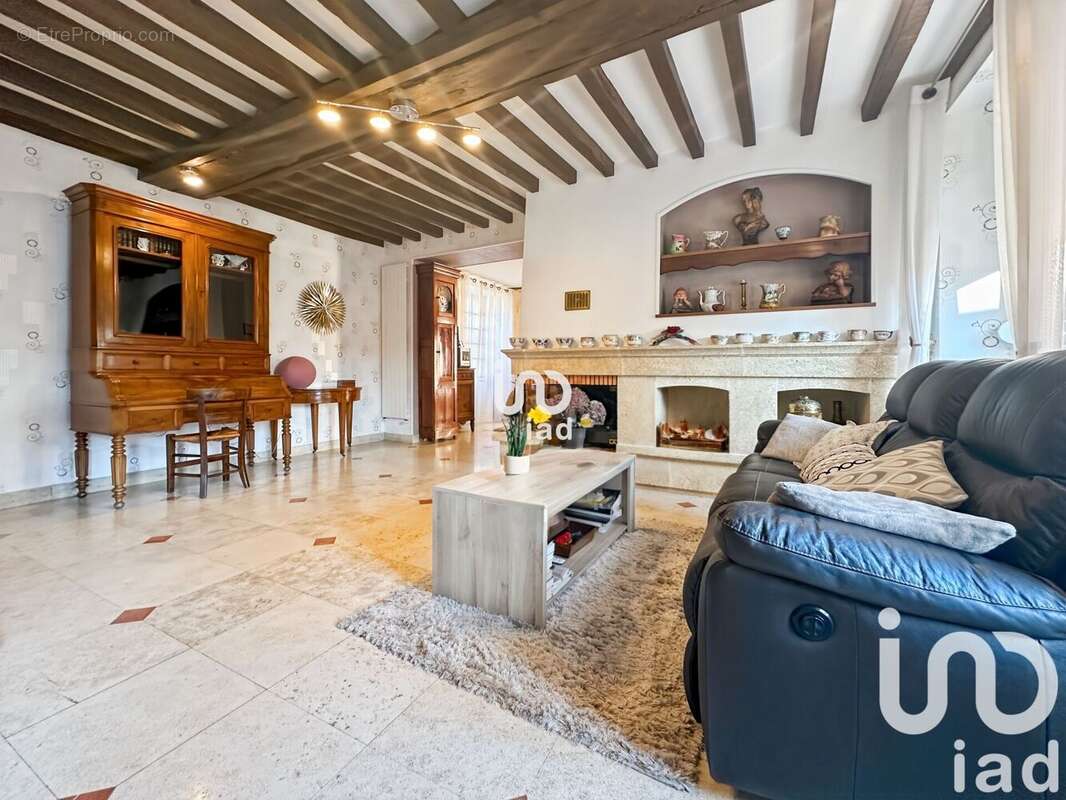 Photo 2 - Maison à LES BORDES