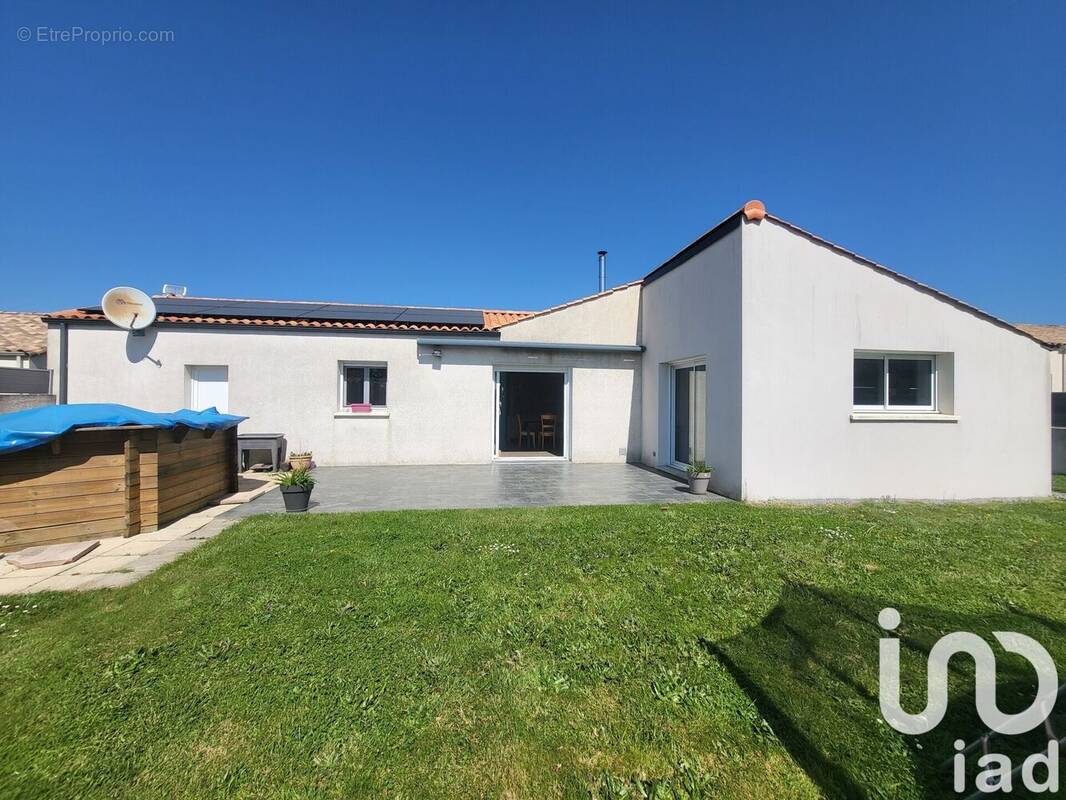 Photo 1 - Maison à NESMY