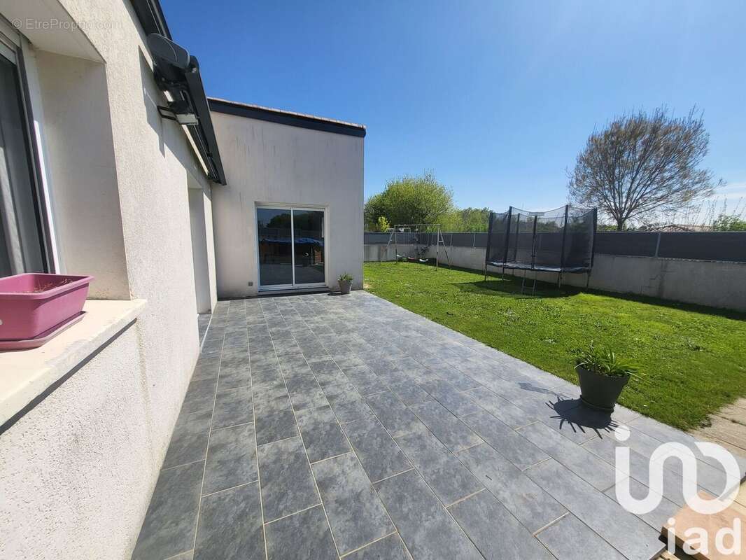 Photo 5 - Maison à NESMY