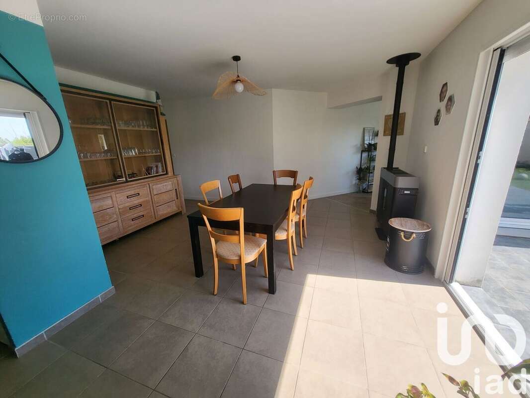 Photo 8 - Maison à NESMY