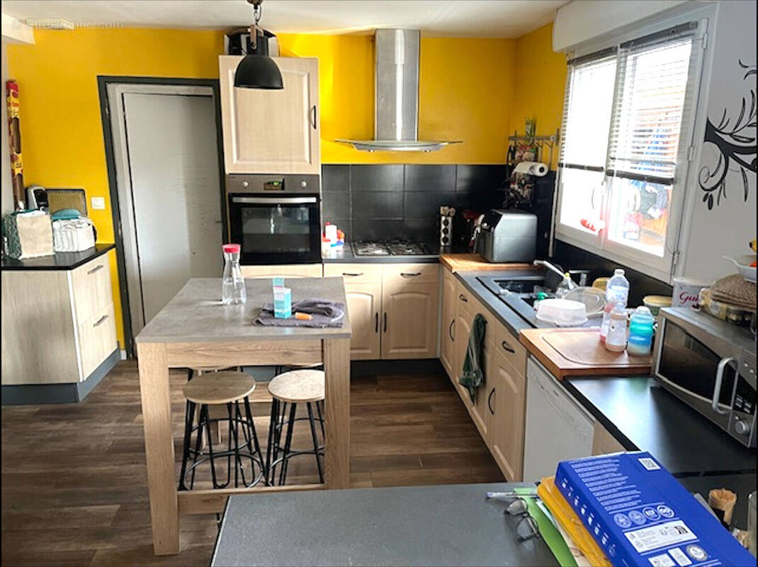 Maison à LA CHAPELLE-JANSON