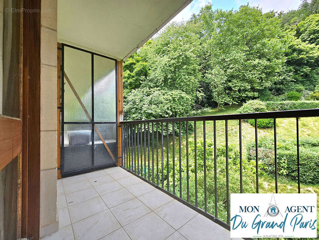 Appartement à JOUY-EN-JOSAS