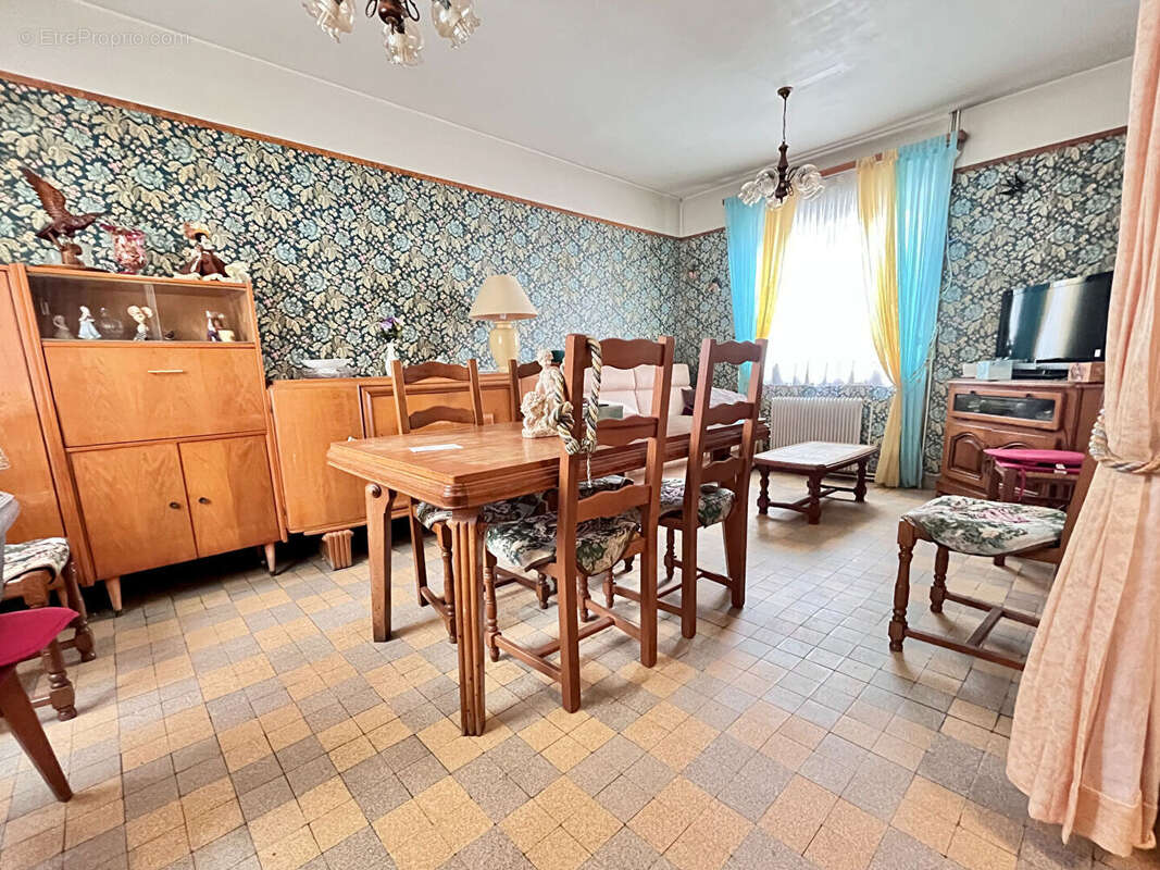 Maison à SAINT-MAXIMIN