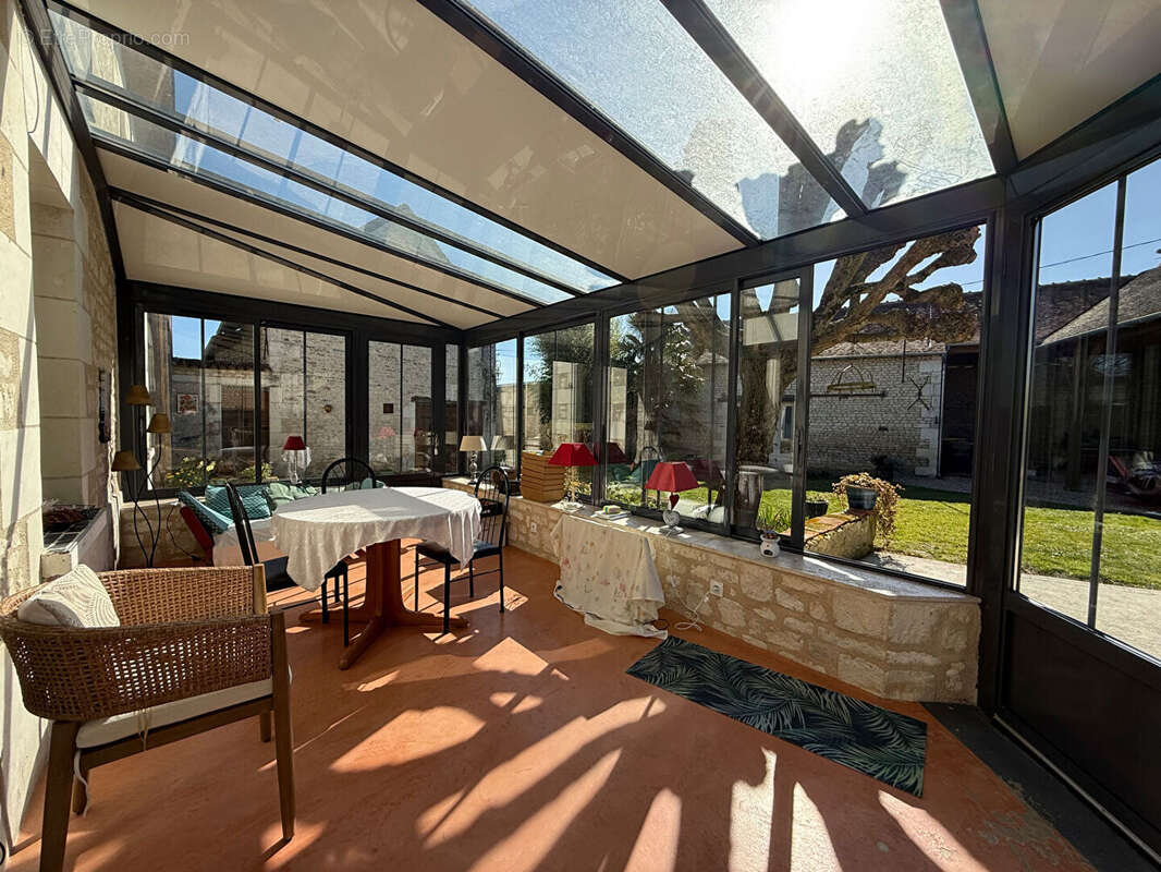 Maison à LA TOUR-SAINT-GELIN