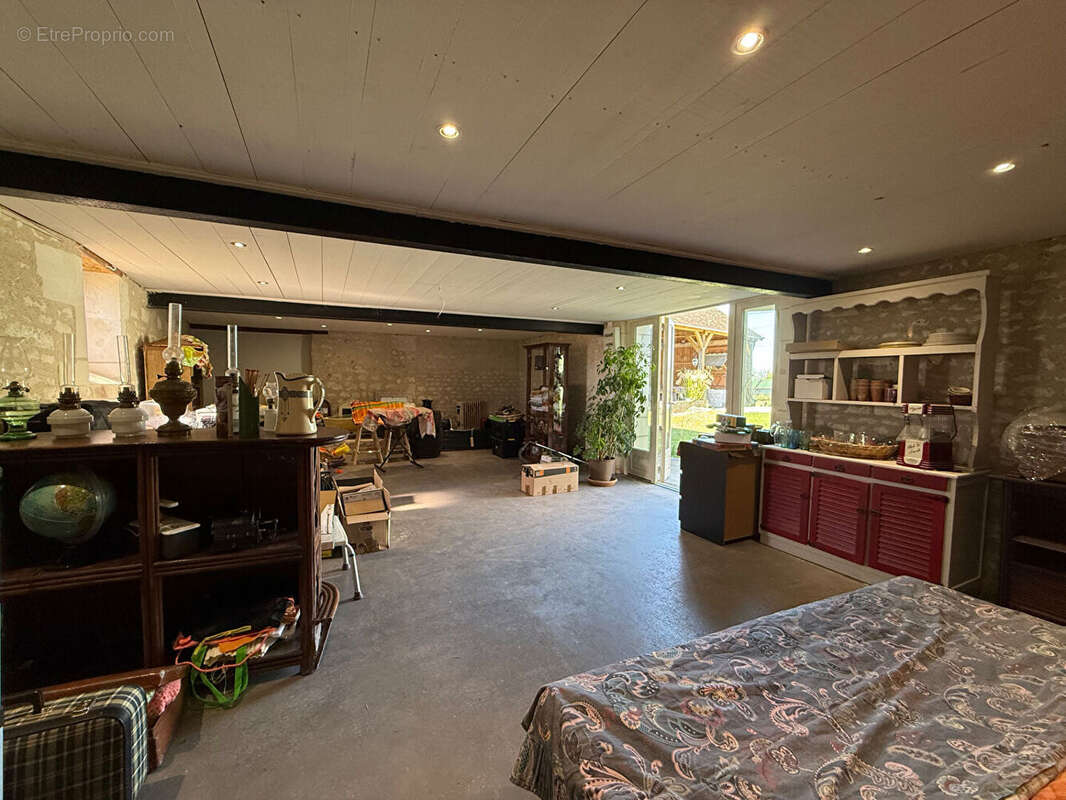 Maison à LA TOUR-SAINT-GELIN