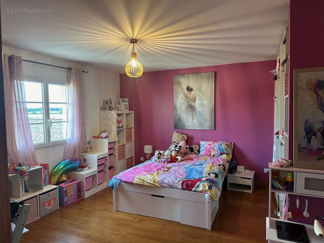 Commerce à POUCHARRAMET