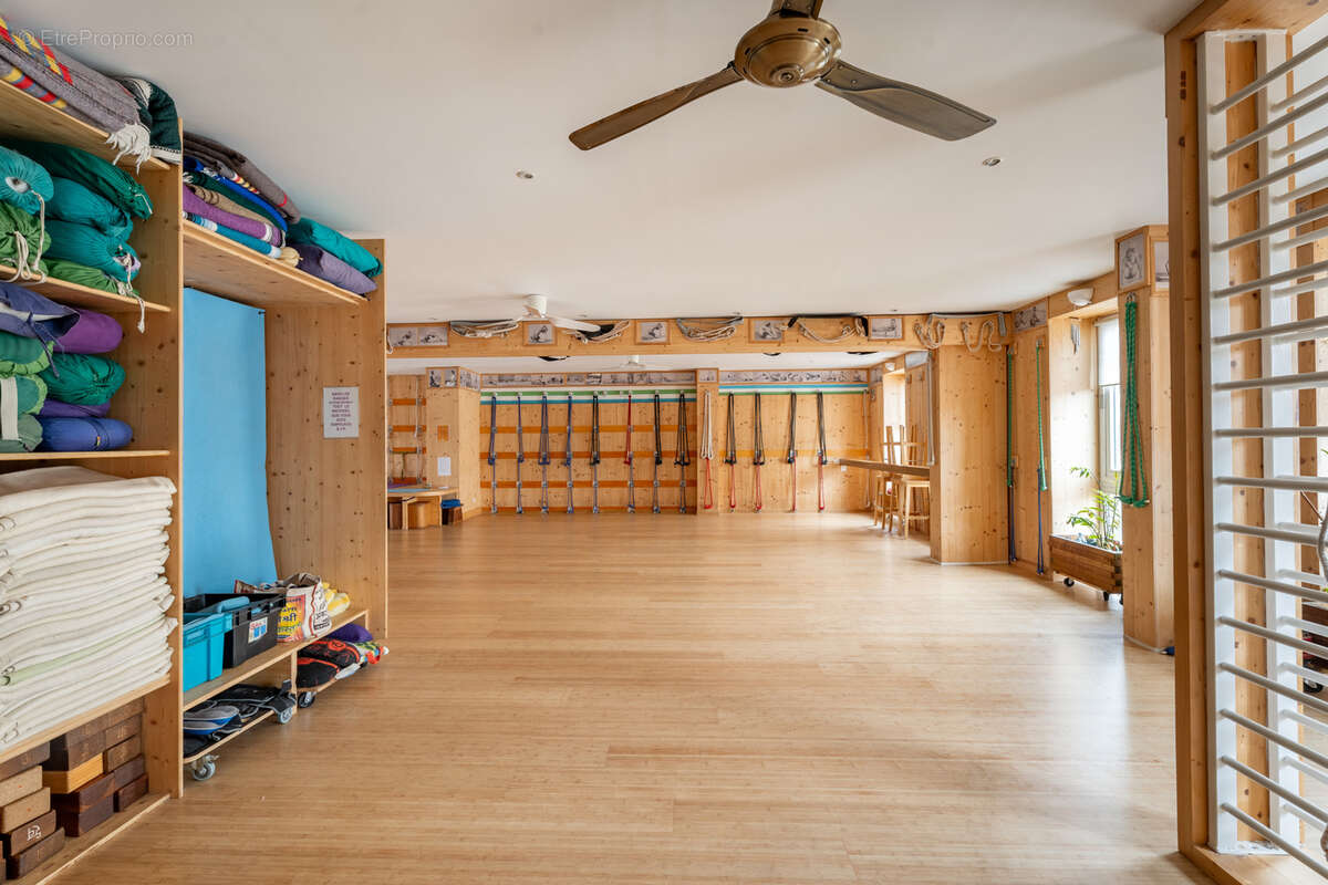 Commerce à MARSEILLE-4E