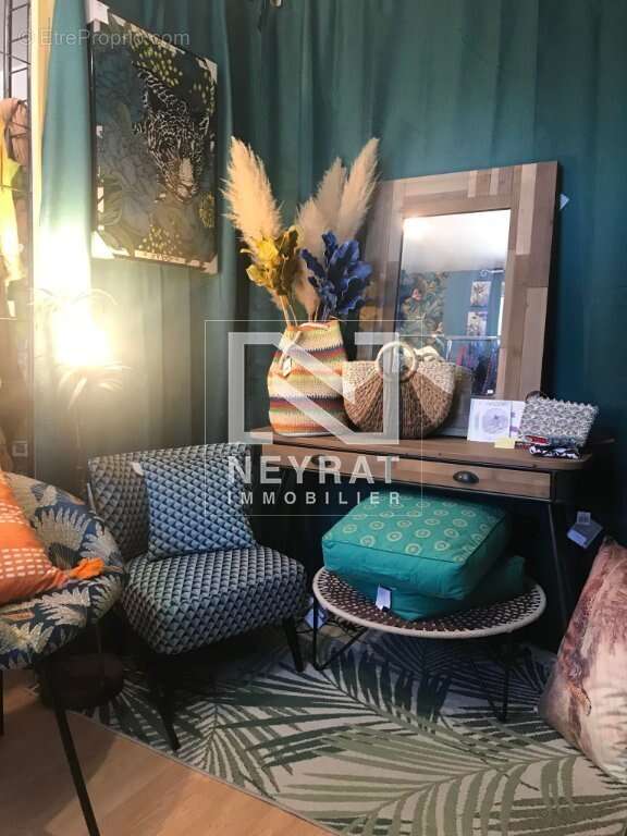 Commerce à ETANG-SUR-ARROUX