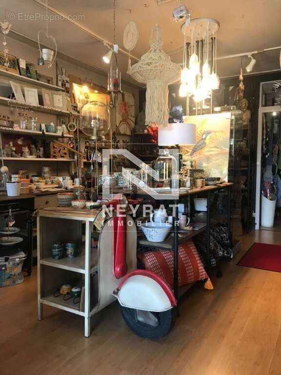 Commerce à ETANG-SUR-ARROUX