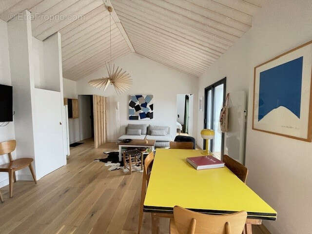 Maison à L&#039;EPINE