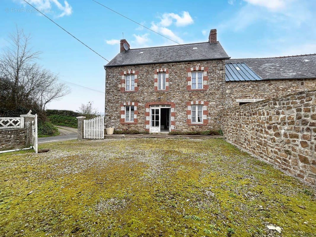 Maison à LA HAYE-D&#039;ECTOT