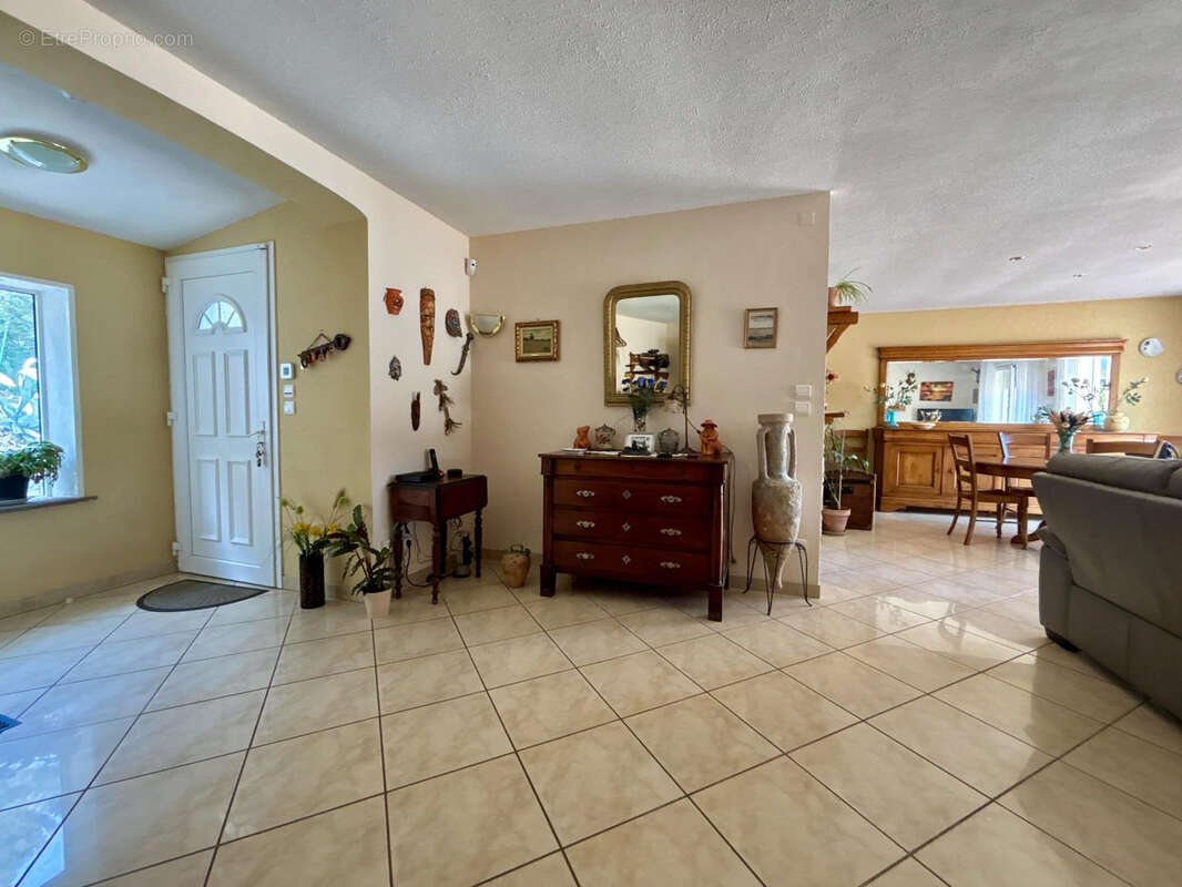 Maison à ROQUEFORT-DES-CORBIERES