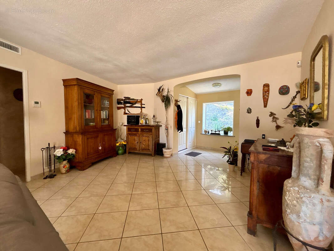 Maison à ROQUEFORT-DES-CORBIERES