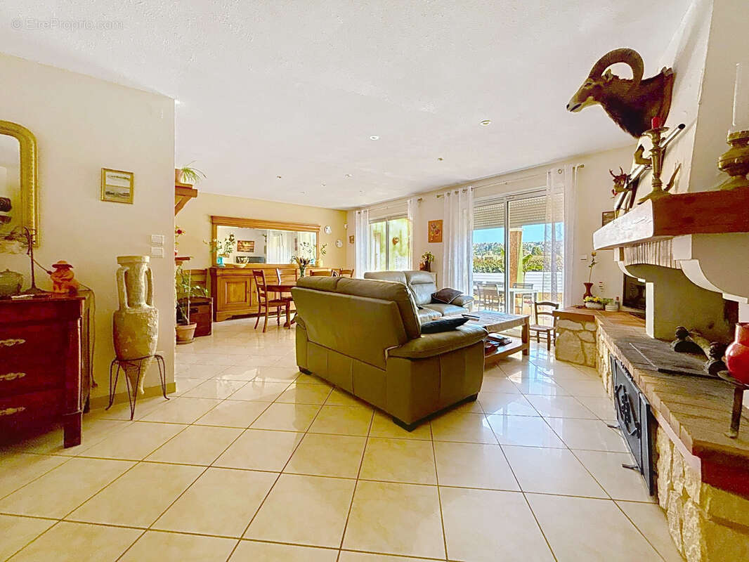 Maison à ROQUEFORT-DES-CORBIERES