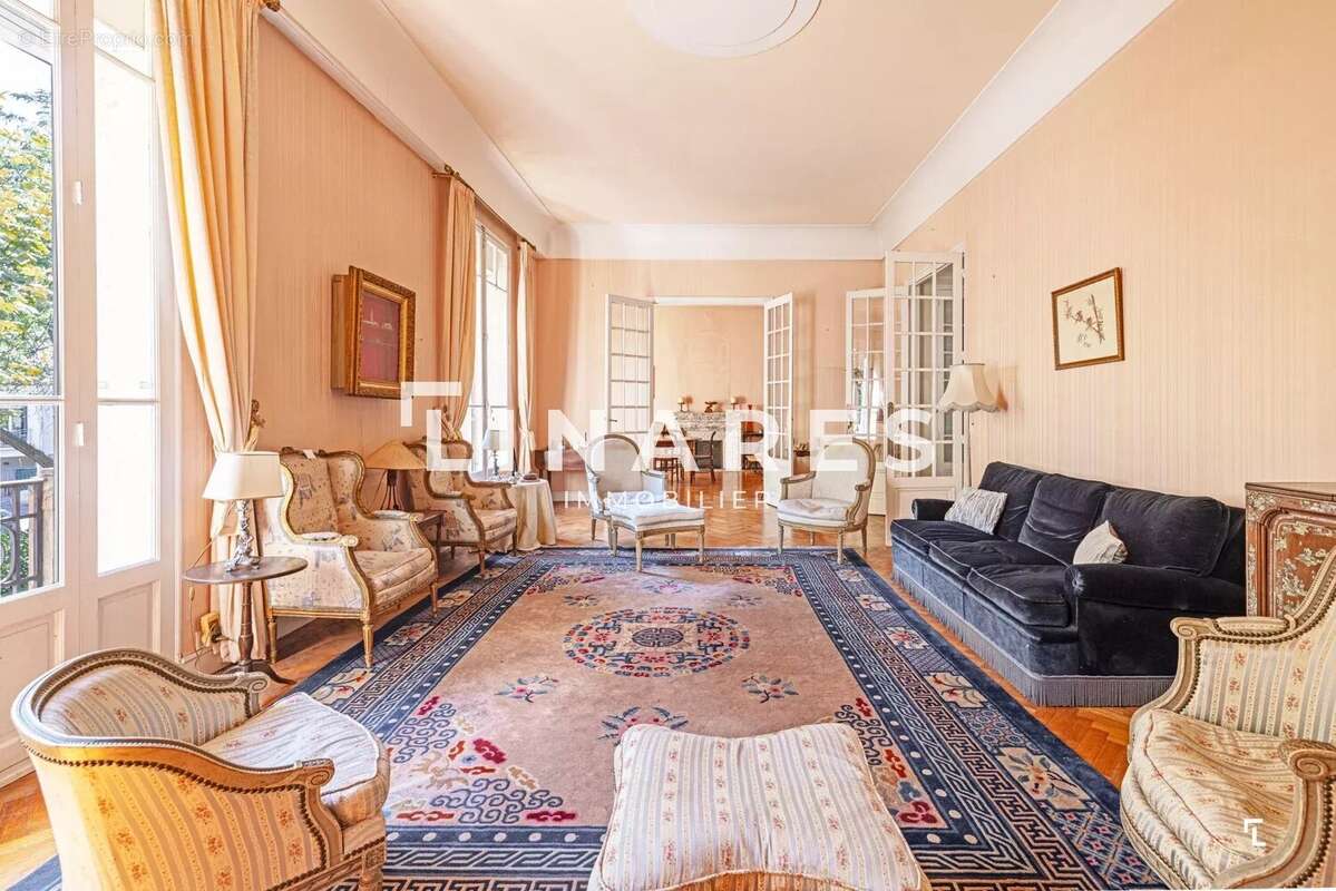 Appartement à MARSEILLE-6E
