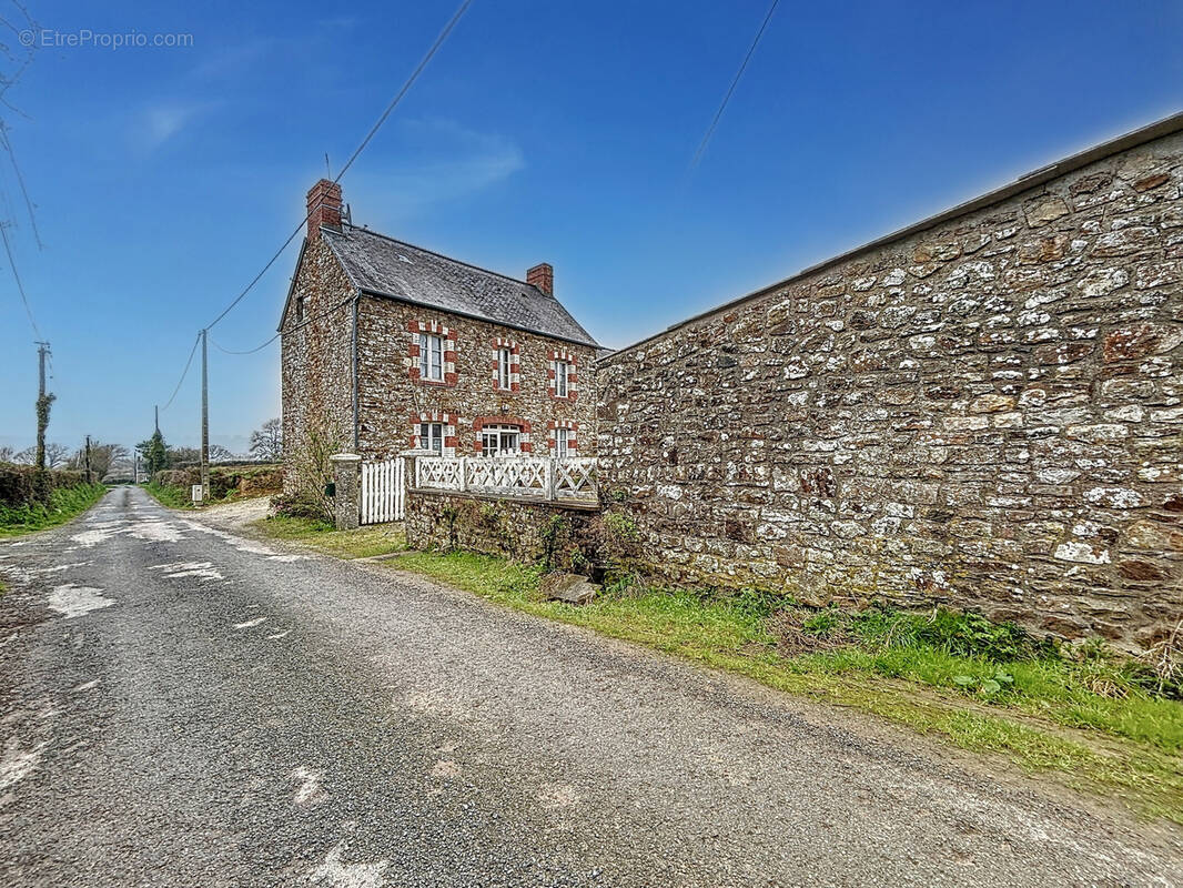 Maison à LA HAYE-D&#039;ECTOT