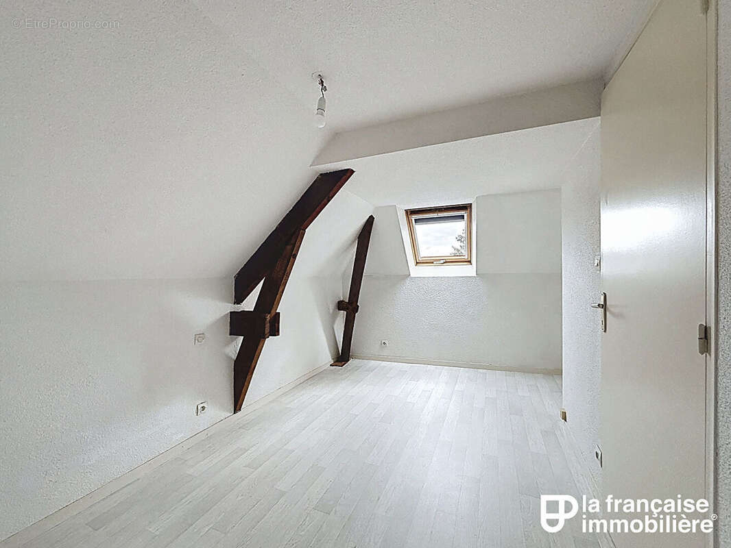 Appartement à MONTFORT-SUR-MEU