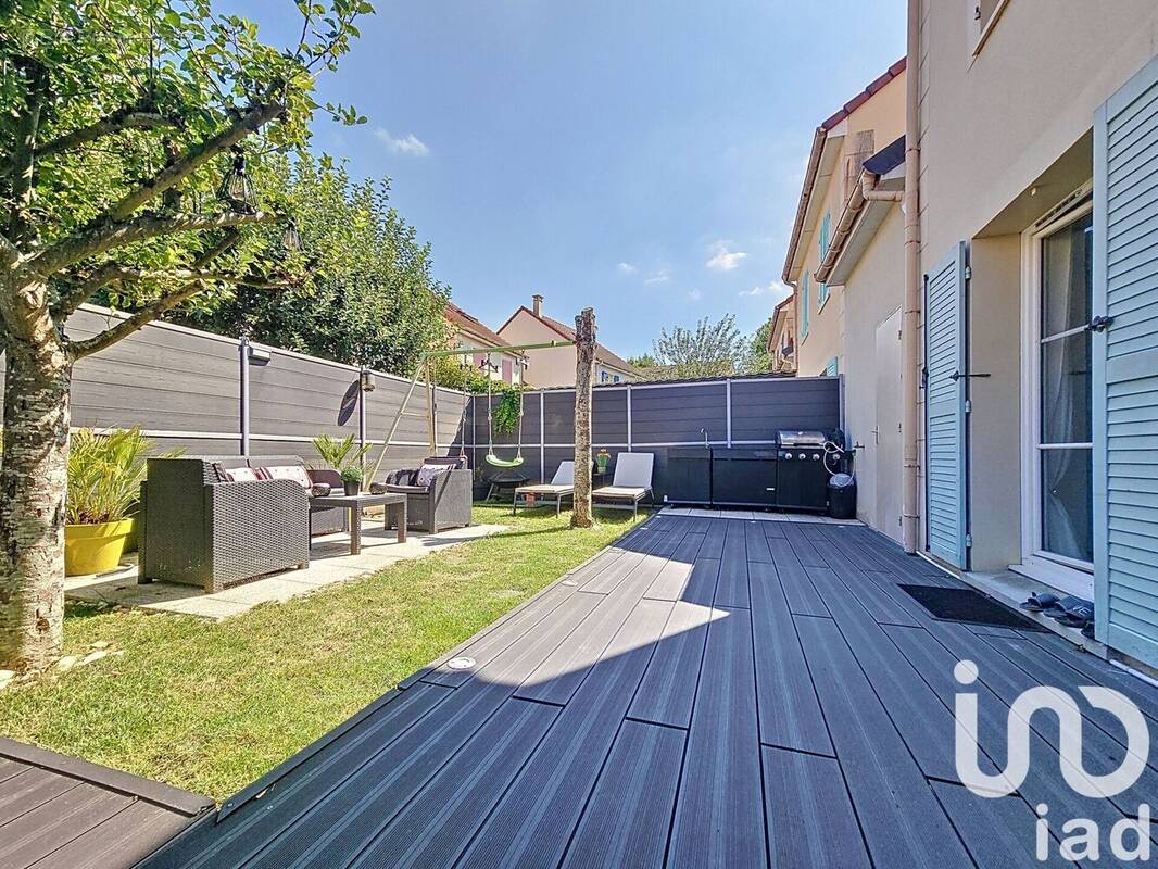 Photo 1 - Maison à BRIE-COMTE-ROBERT