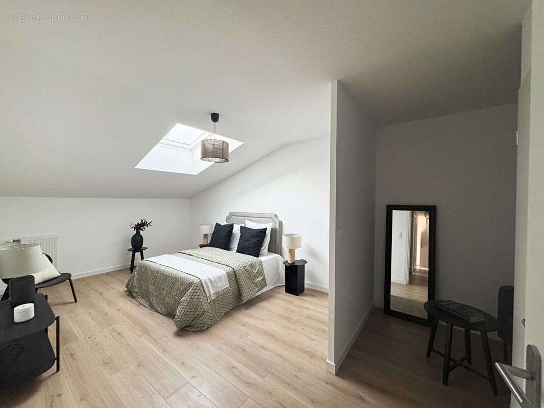 Appartement à CASTELGINEST