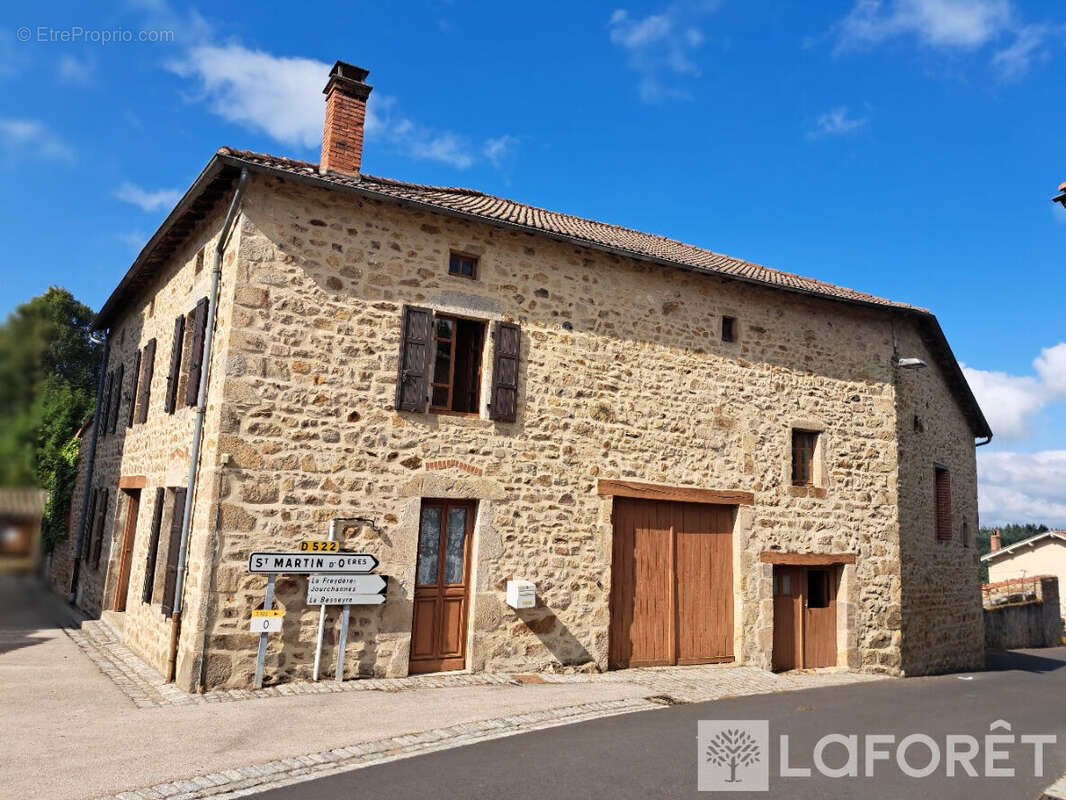 Maison à CHASSIGNOLLES