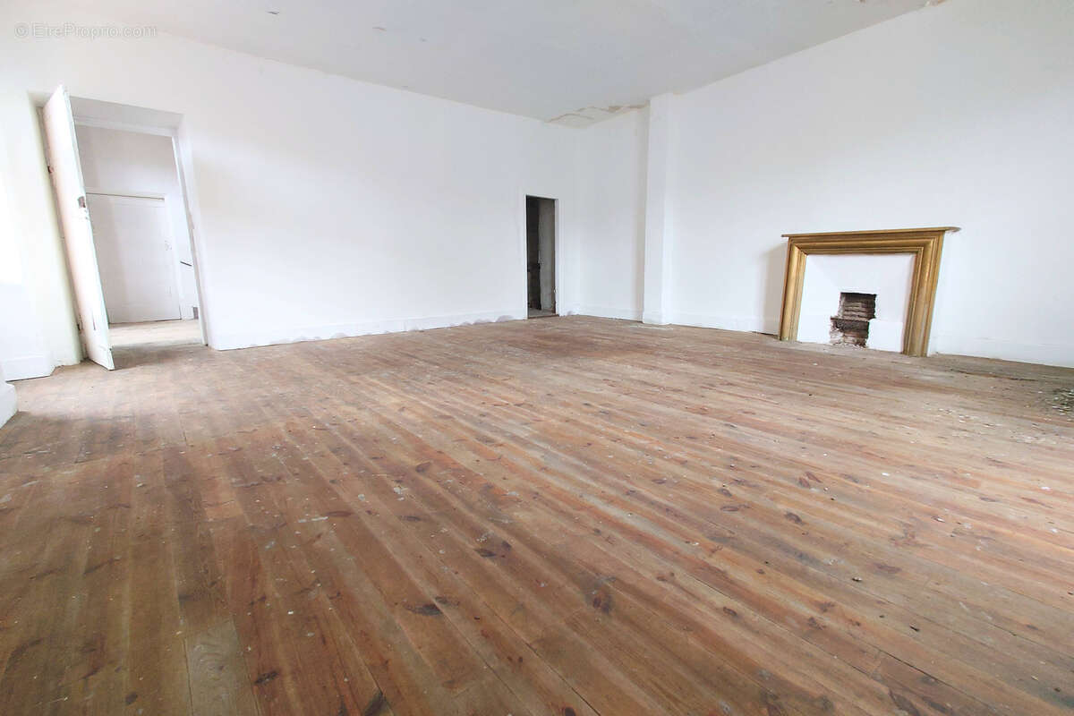 Maison à VILLEFRANCHE-DE-ROUERGUE