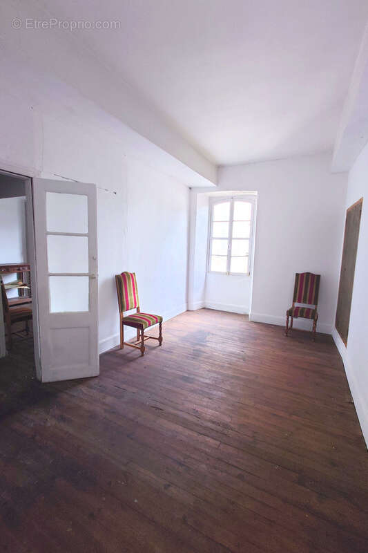 Maison à VILLEFRANCHE-DE-ROUERGUE