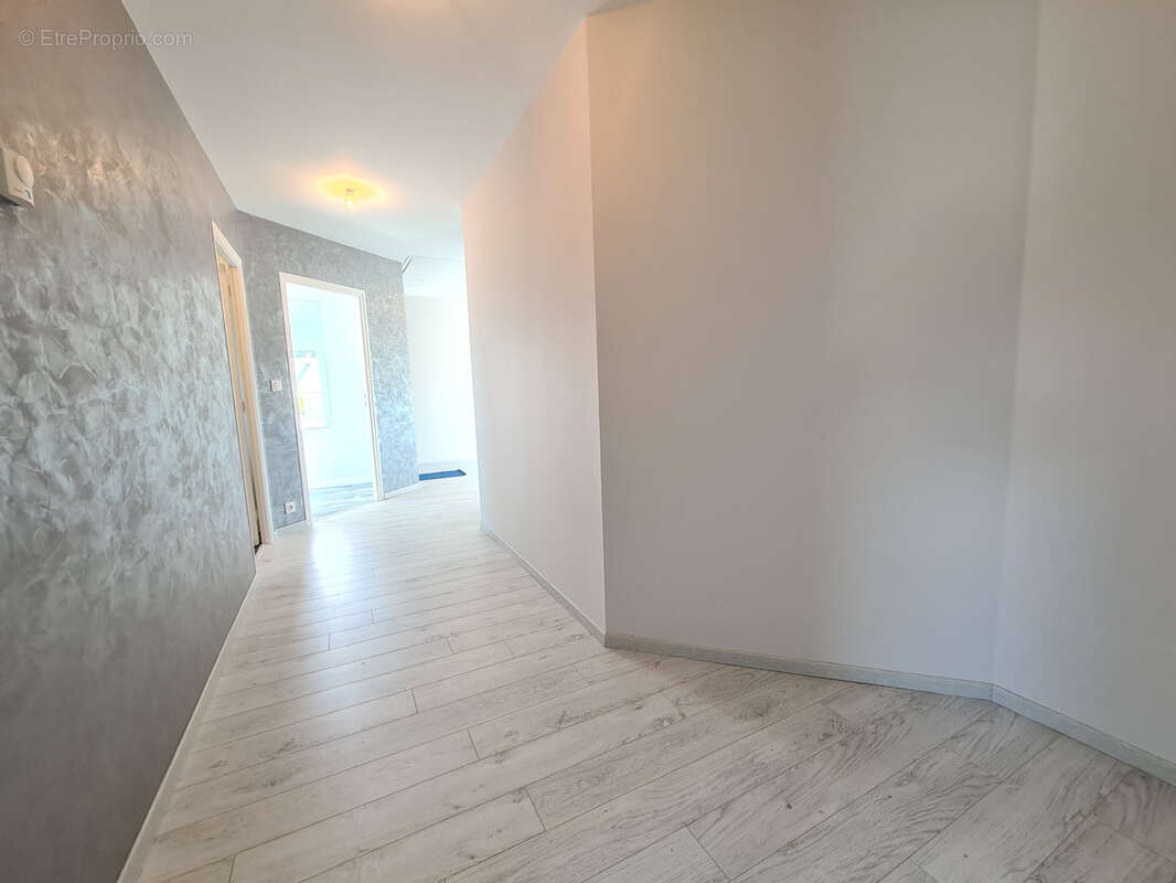 Maison à SAINT-GEORGES-DES-GROSEILLERS