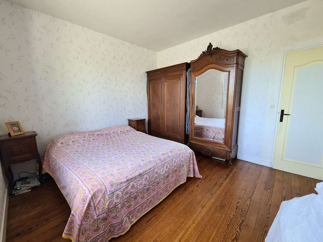 Maison à SAINT-GEORGES-DES-GROSEILLERS