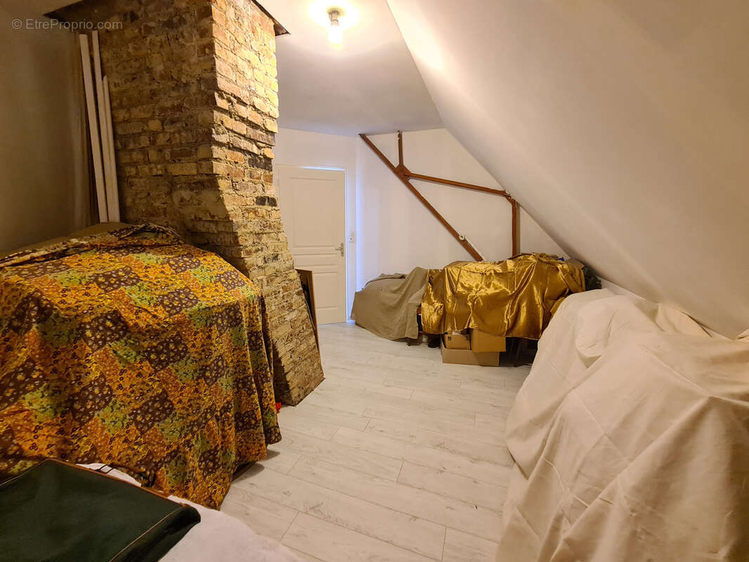 Maison à SAINT-GEORGES-DES-GROSEILLERS