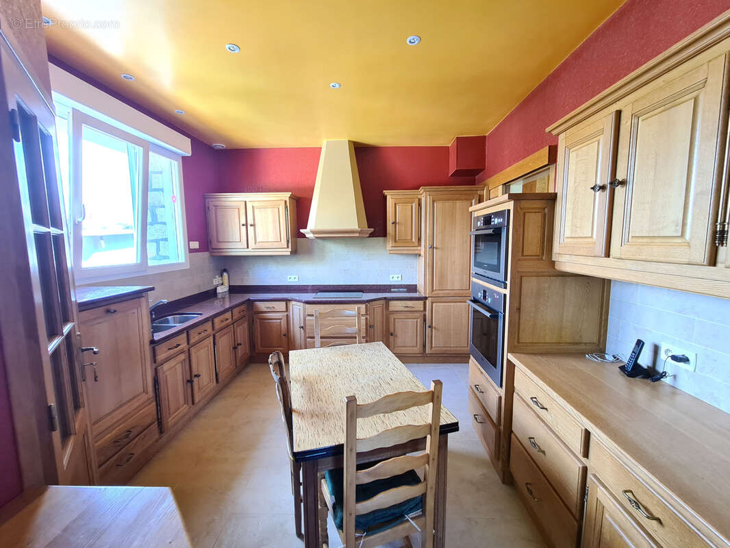 Maison à SAINT-GEORGES-DES-GROSEILLERS