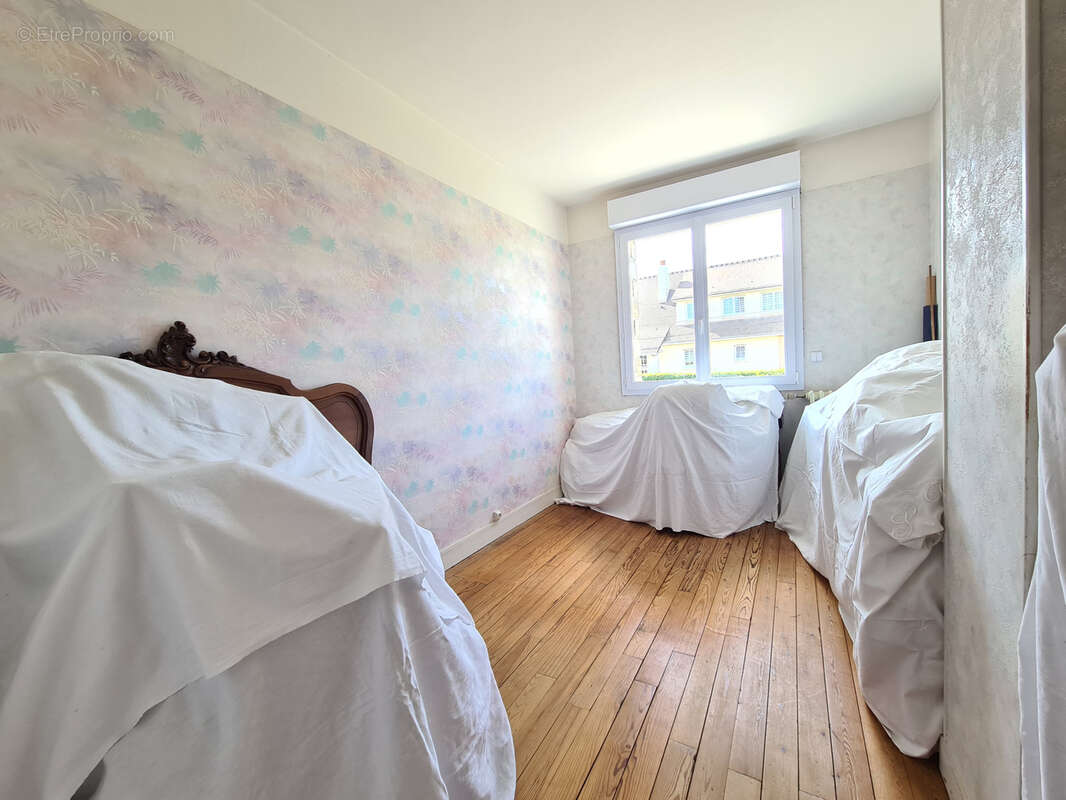 Maison à SAINT-GEORGES-DES-GROSEILLERS