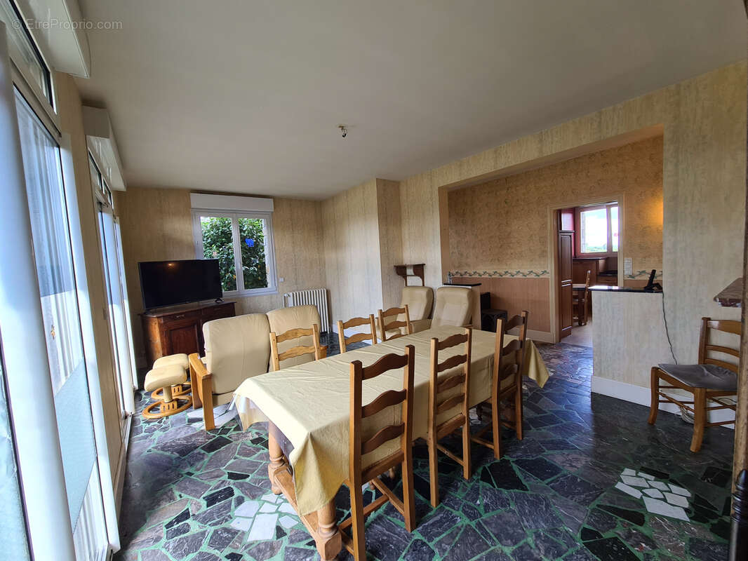 Maison à SAINT-GEORGES-DES-GROSEILLERS