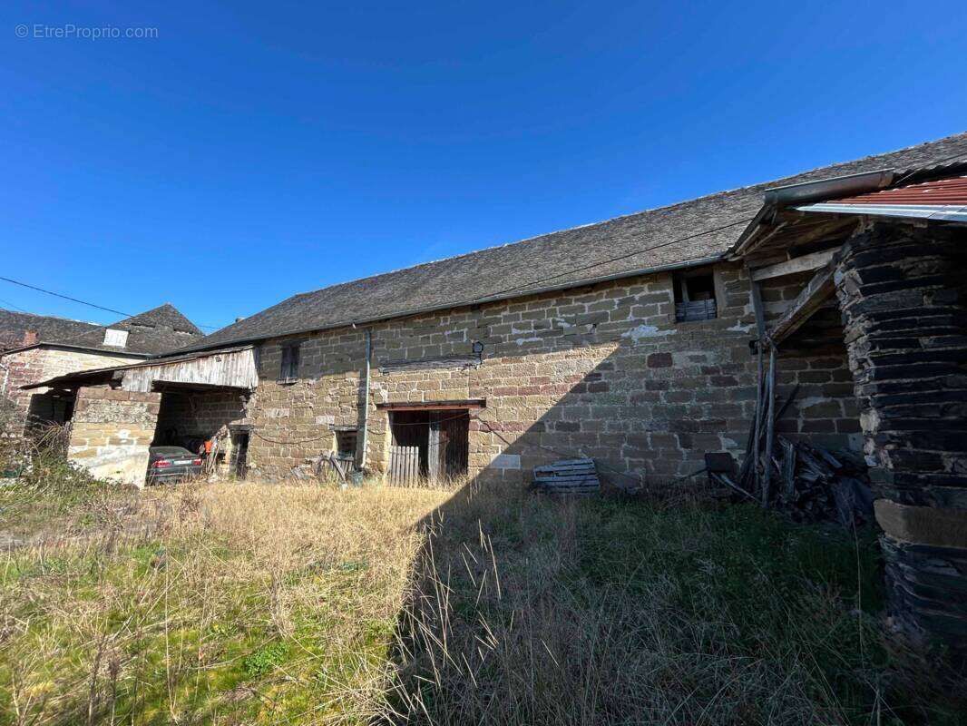Maison à SAINT-AULAIRE