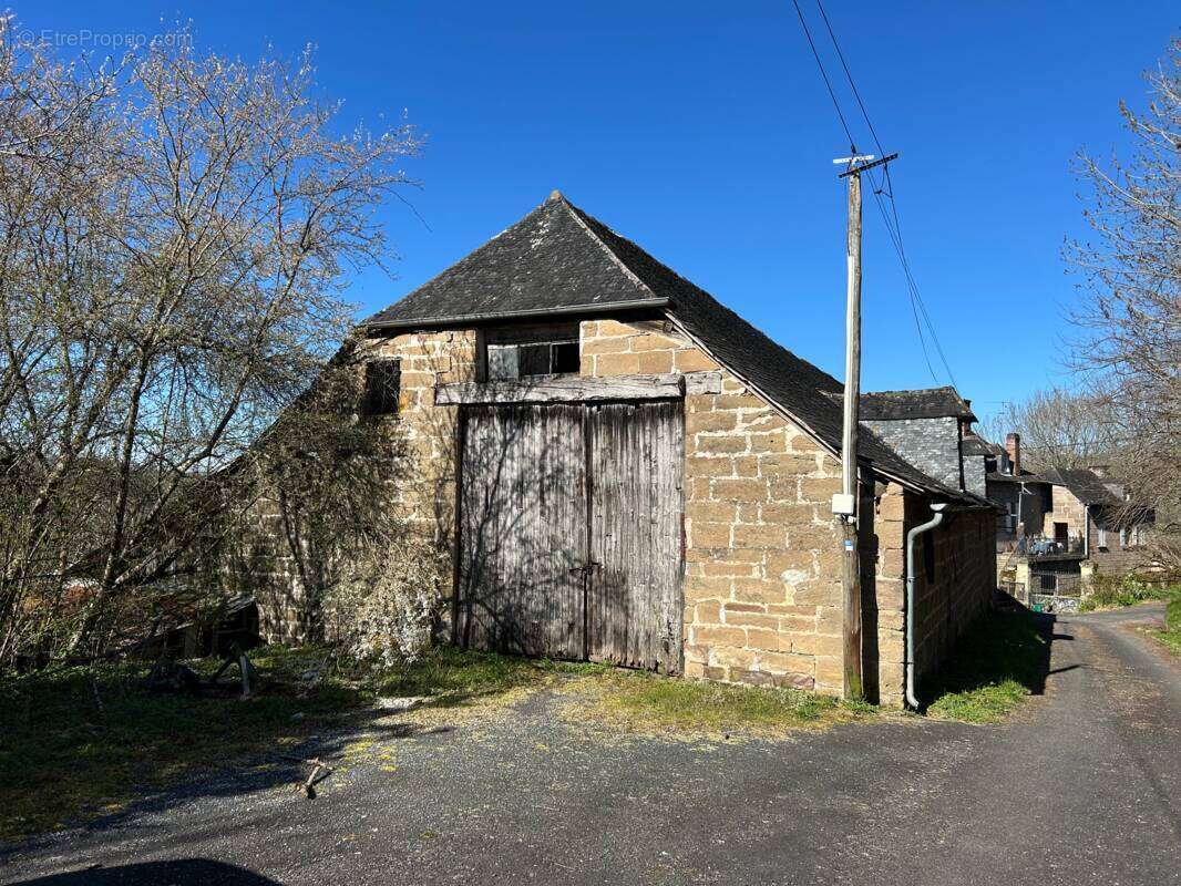 Maison à SAINT-AULAIRE