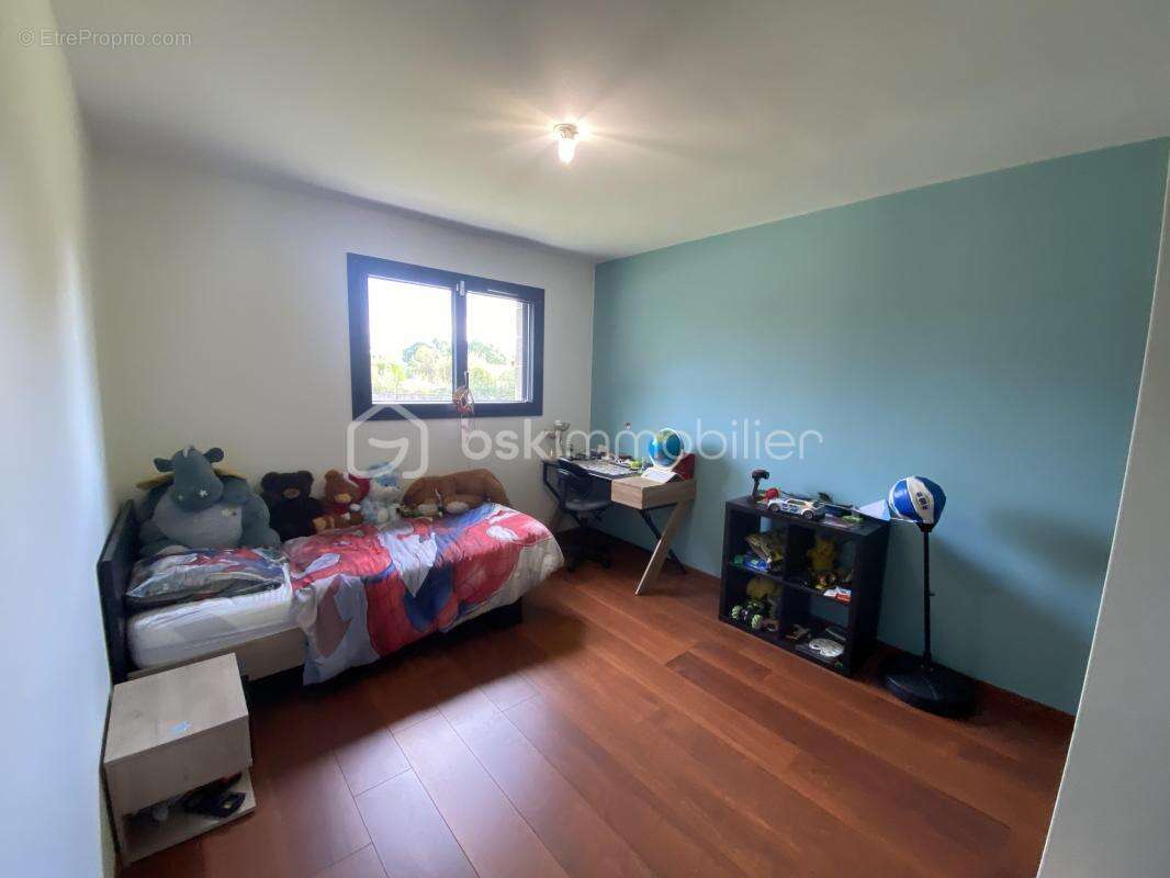 Maison à BELLEVUE-LA-MONTAGNE