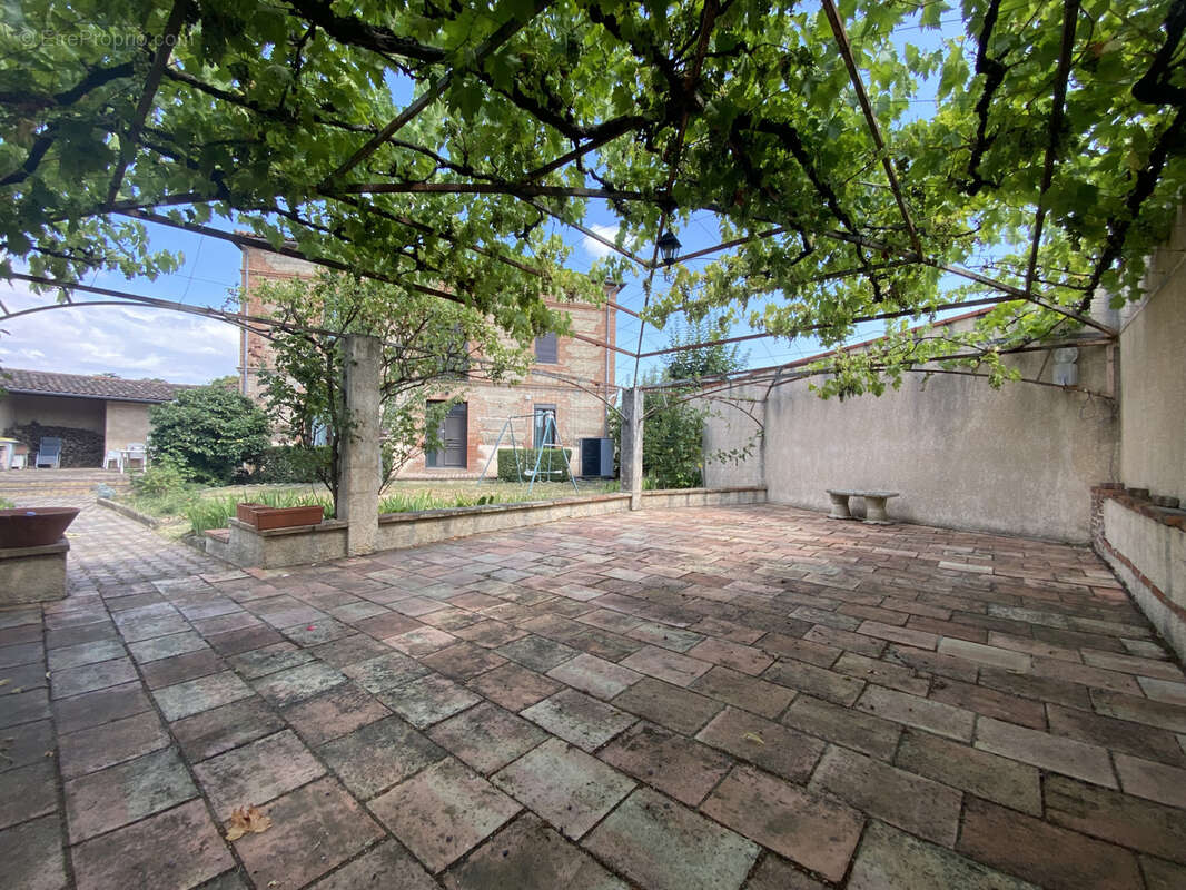 Maison à CASTELSARRASIN