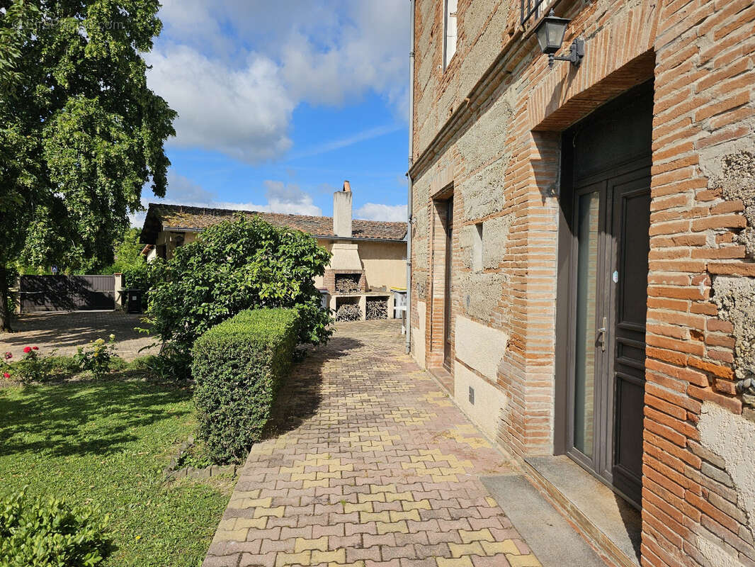 Maison à CASTELSARRASIN