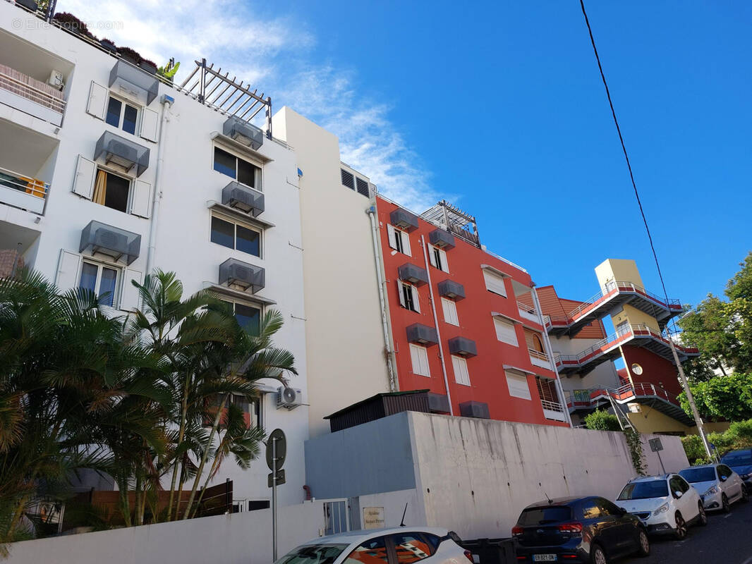 Appartement à SAINT-DENIS