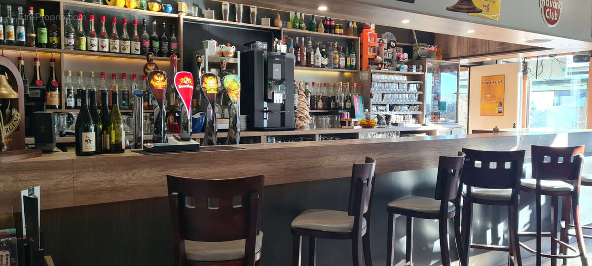 Commerce à DEVESSET