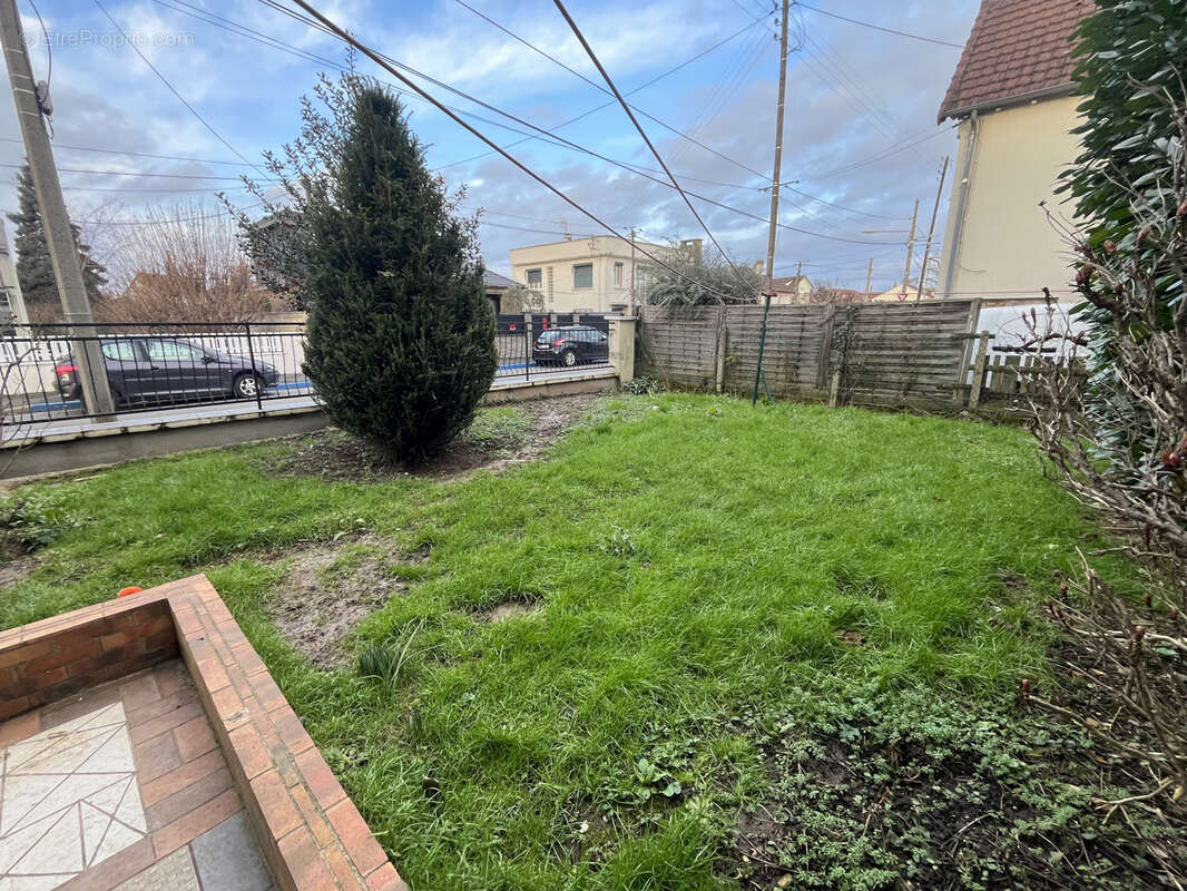 Maison à PARAY-VIEILLE-POSTE