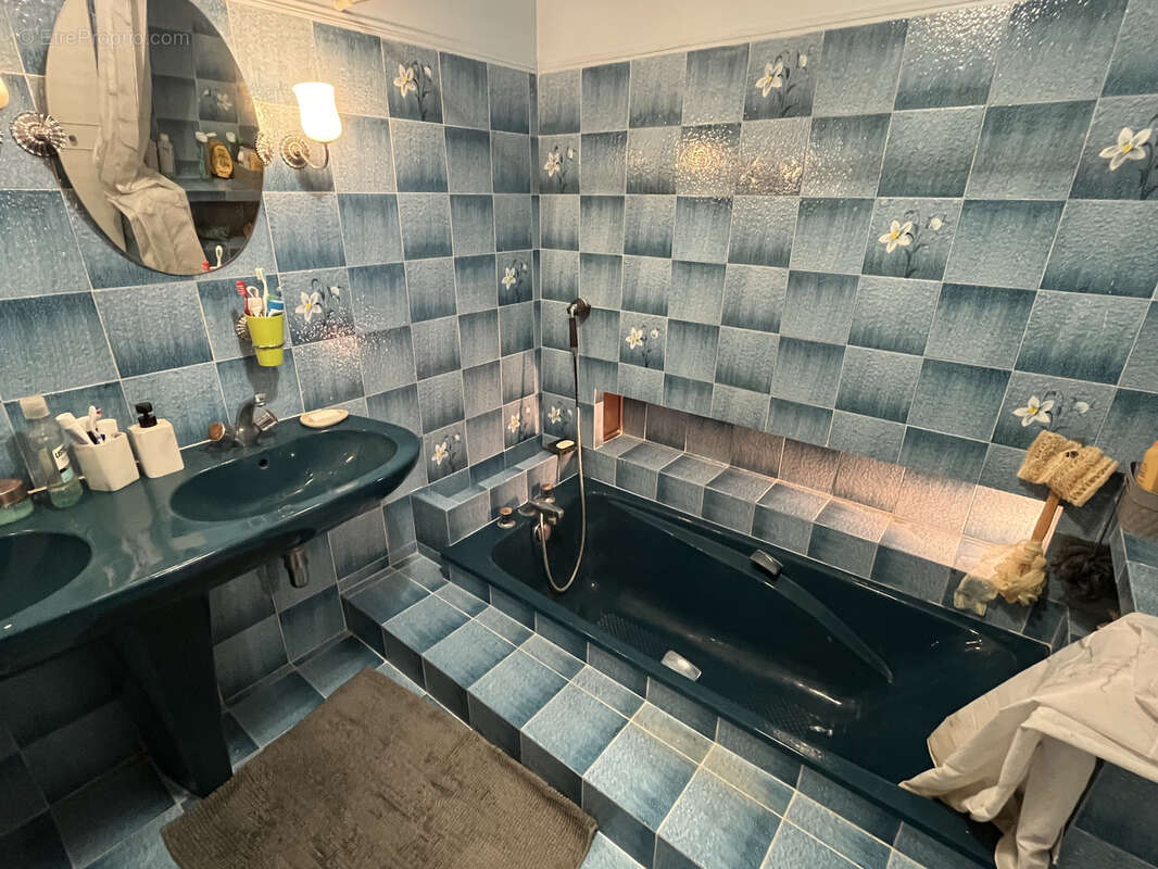 Maison à PARAY-VIEILLE-POSTE