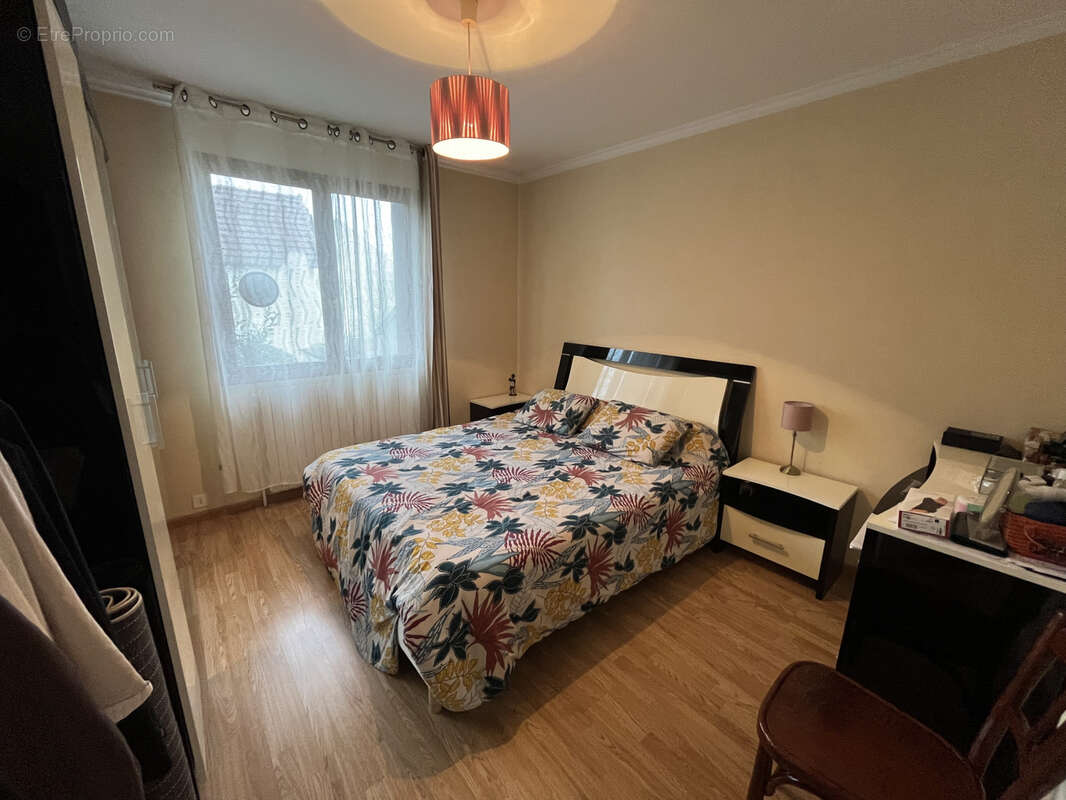 Maison à PARAY-VIEILLE-POSTE