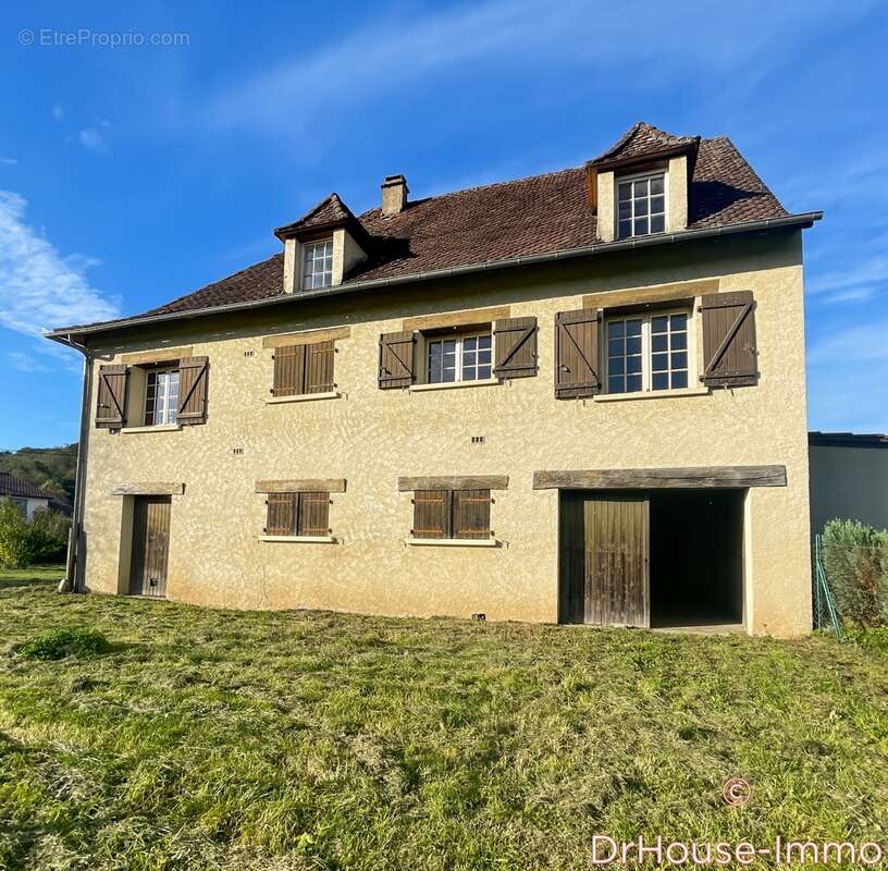 Maison à GAGNAC-SUR-CERE